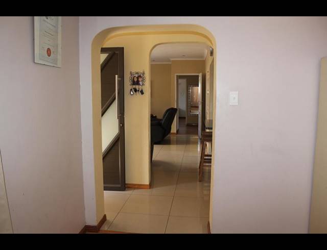 3 BEDROOM HOUSE FOR SALE IN GLENLILY